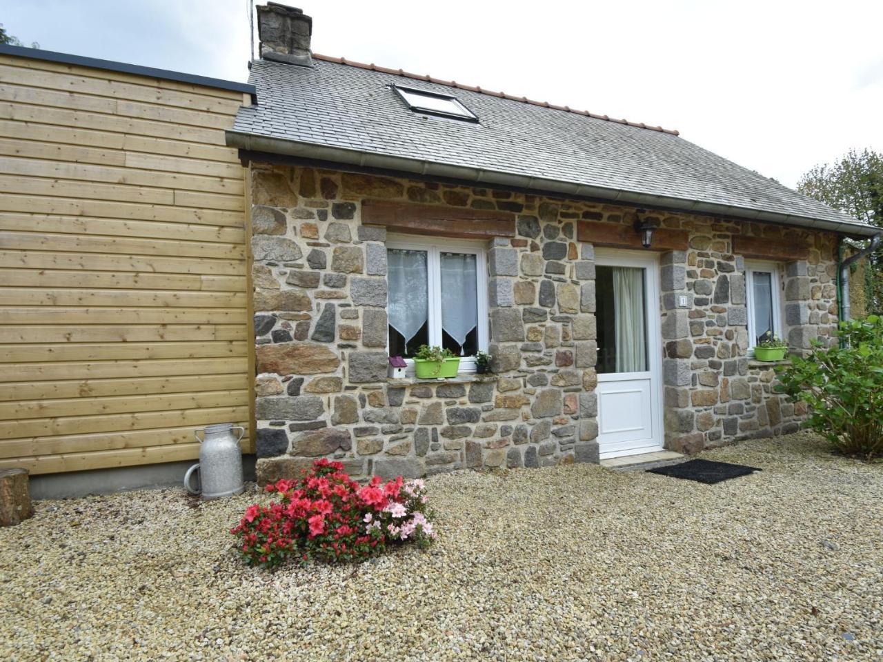 Breton Stone House In Saint Gilles Les Bois Villa Exteriör bild
