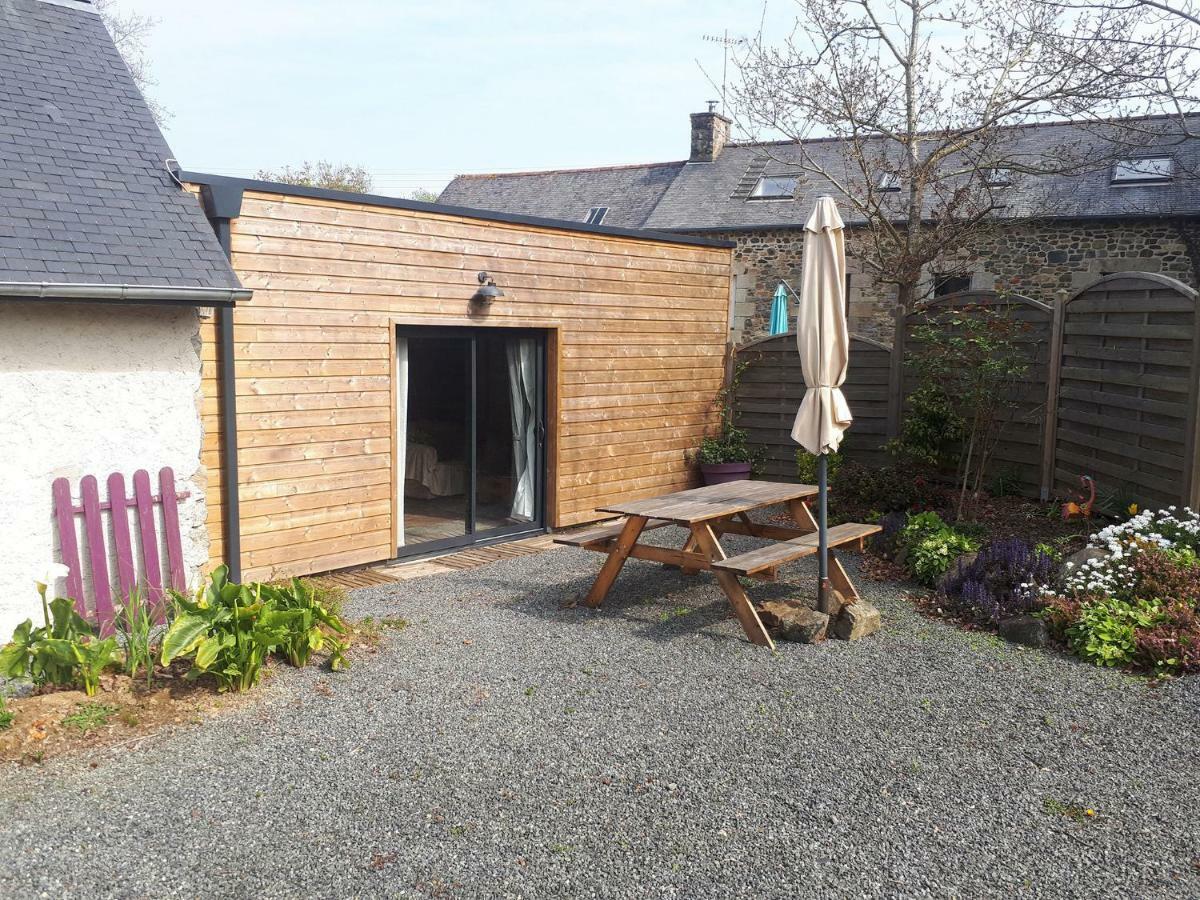 Breton Stone House In Saint Gilles Les Bois Villa Exteriör bild