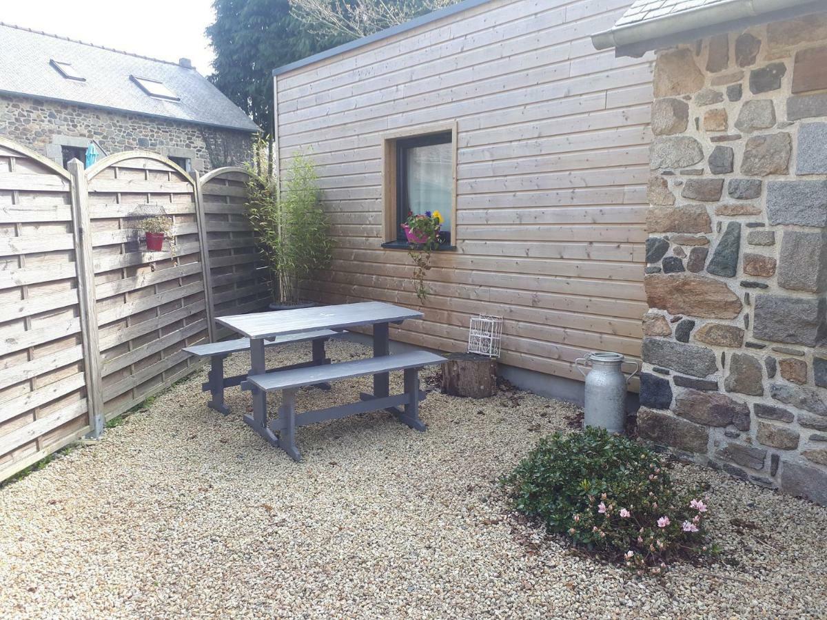 Breton Stone House In Saint Gilles Les Bois Villa Exteriör bild